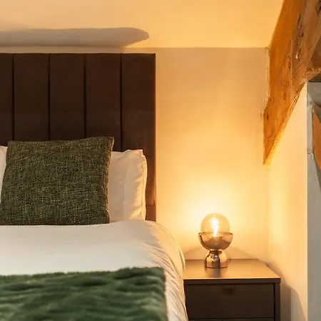 Luxury With Jacuzzi *