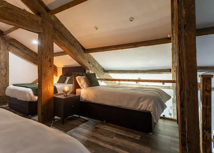 Luxury With Jacuzzi * Брадфорд